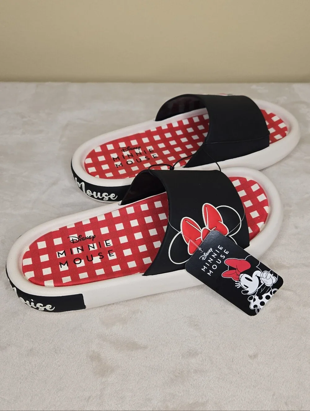 Ground Up Minnie Mouse Slide Sandals Size 9